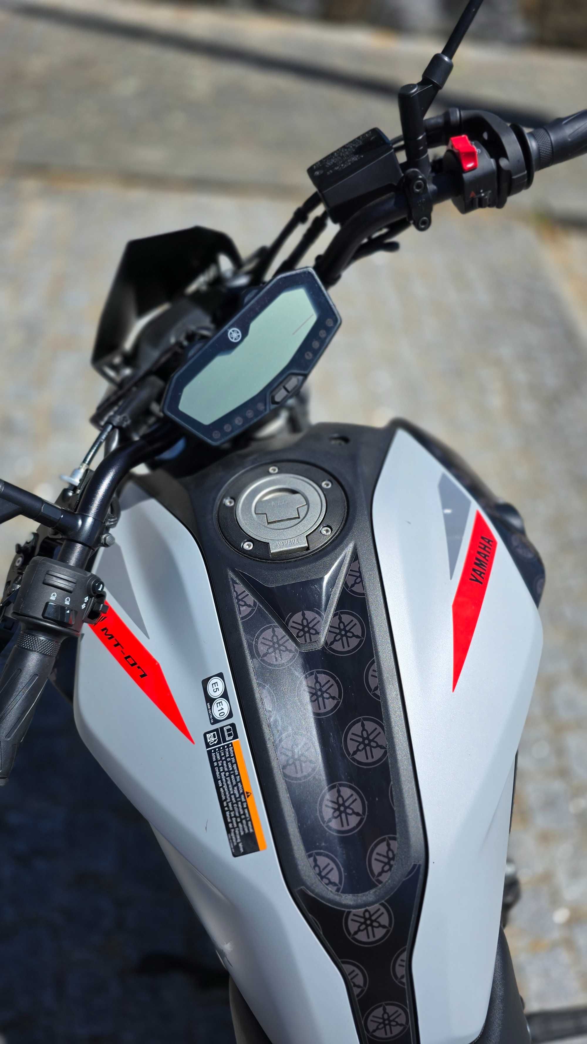 Yamaha MT 07 2021