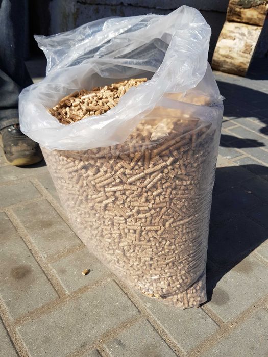 Pellet drzewny sosnowy workowany certyfikat A1