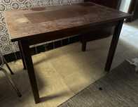 Mesa em madeira 1,1m cumprimento 70cm largura