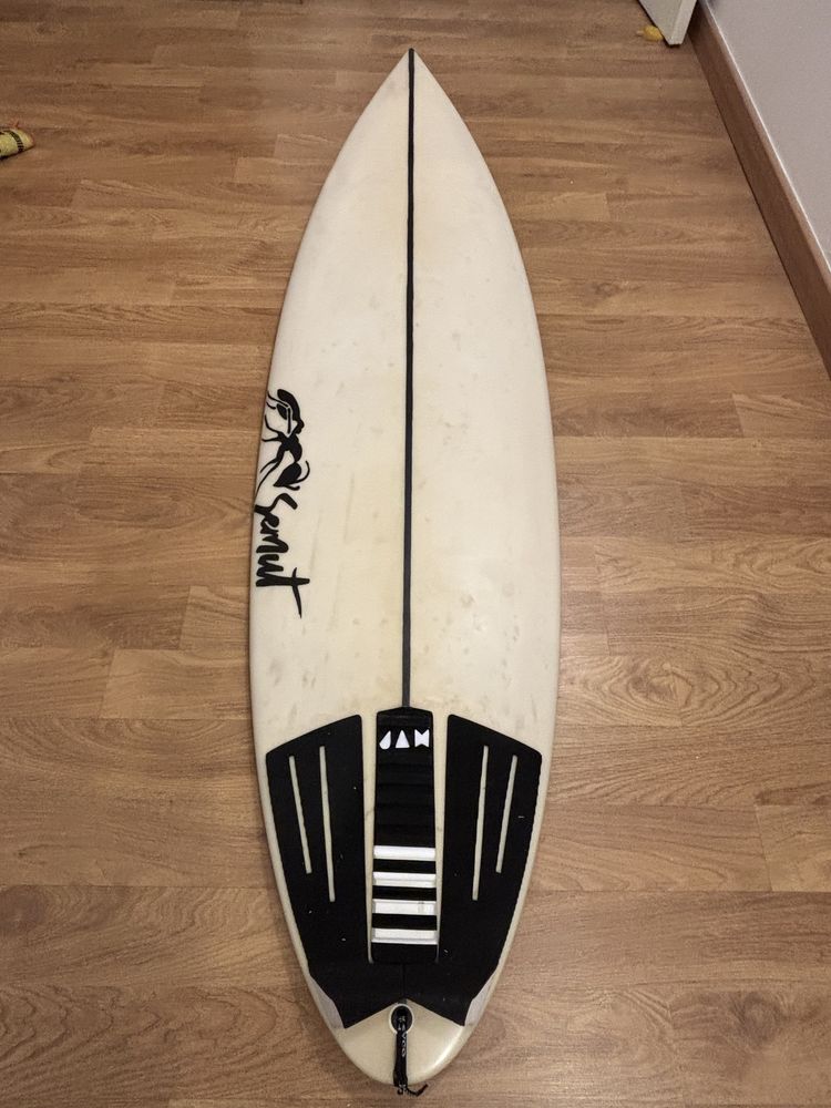 Surfboard 5’11 Semut