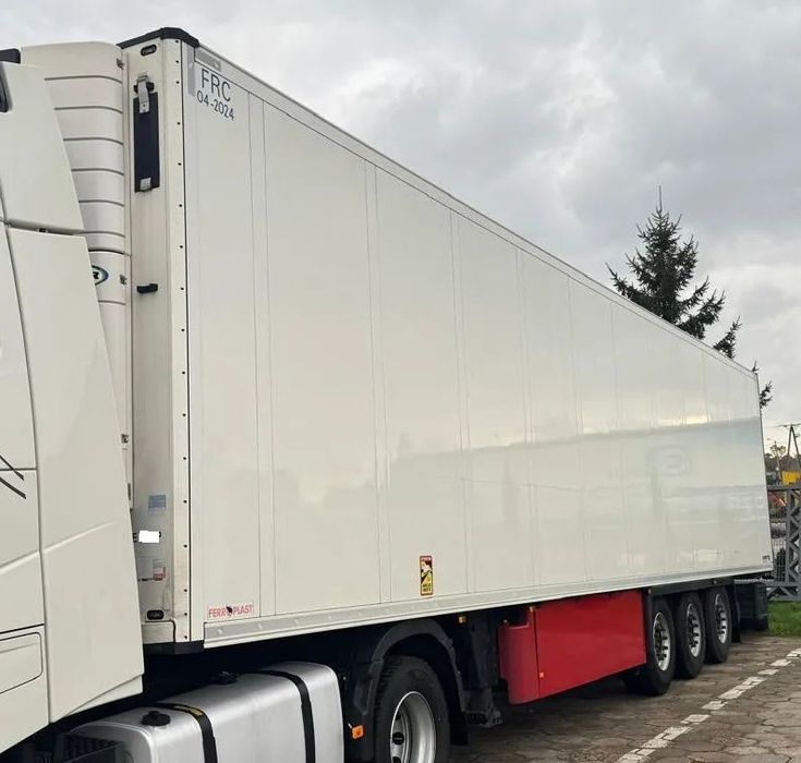 Schmitz Cargobull Kwiatówka-Doppelstock  Naczepa o szer. 2,48 cm, wys. 2,70 cm, doppelstock, Carrier 1550