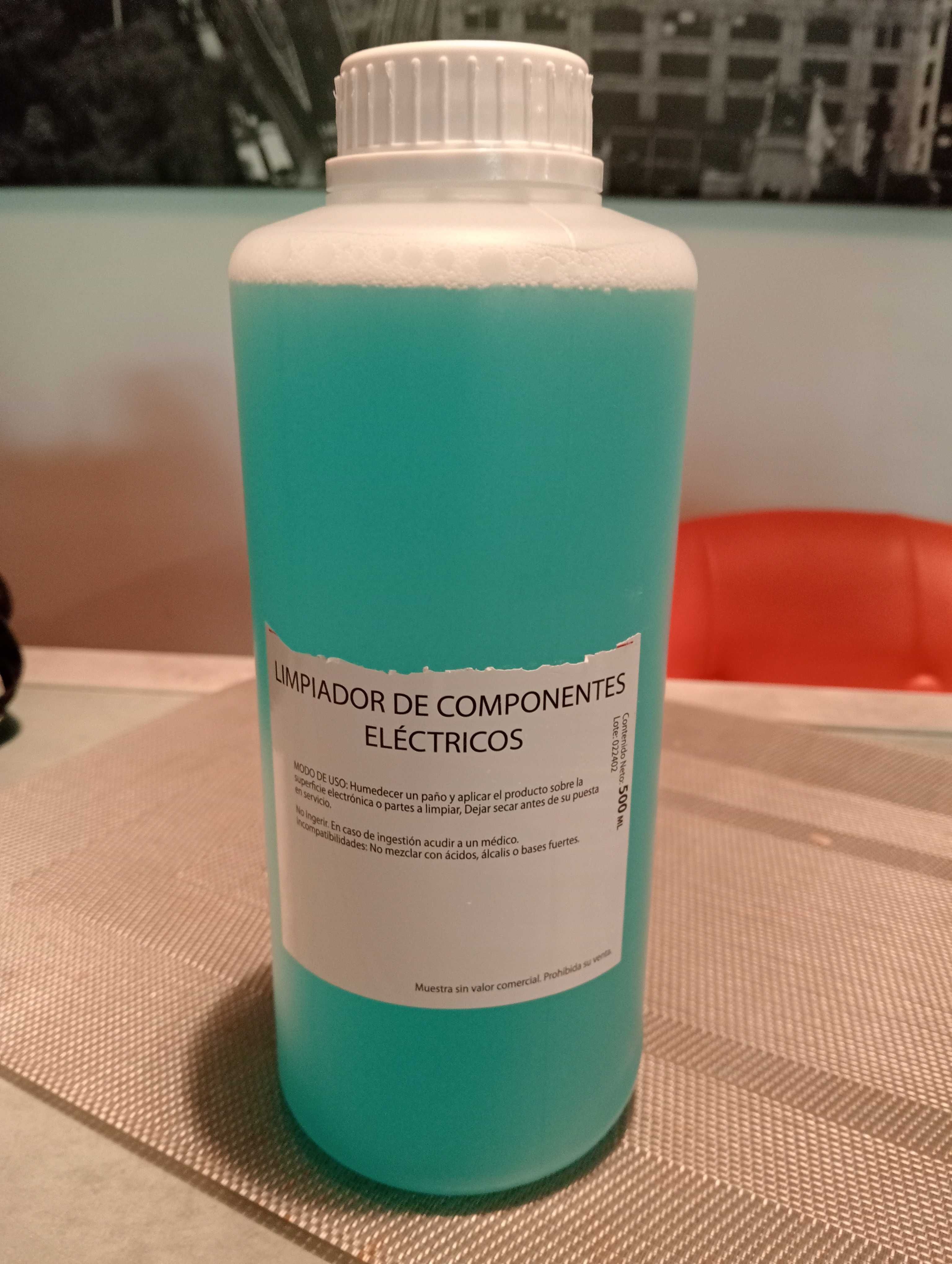 Limpador de componentes eléctricos