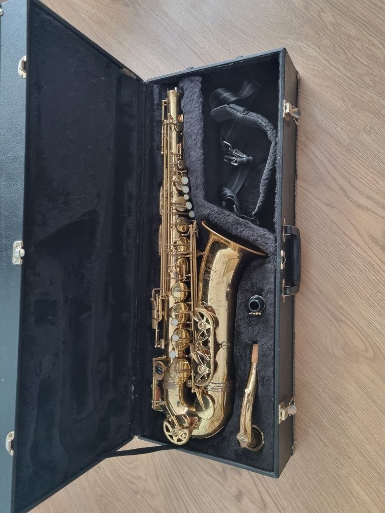 Saksofon tenorowy Buffet sax tenor ustnik futeral złoty po serwisie