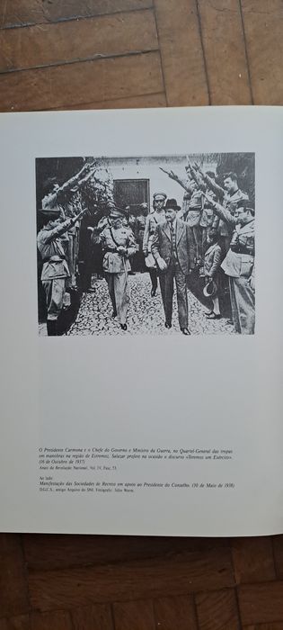 Livro Salazar e o salazarismo