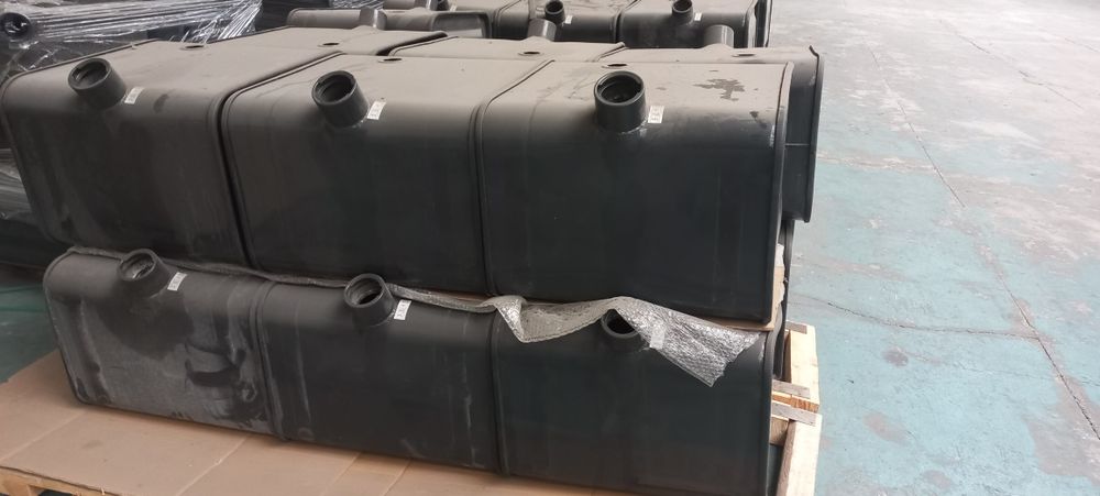 Паливний бак 180л.