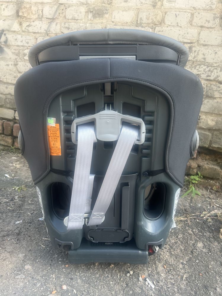 Продам дитяче автокрісло Britax Romer Evolva 123 SL Sict