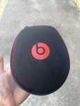 Bolsa com fecho da marca BEATS