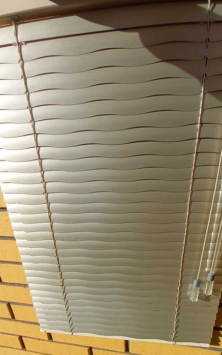 Жалюзі горизонтальна Amilux, 45 см. * 64 см. вис.