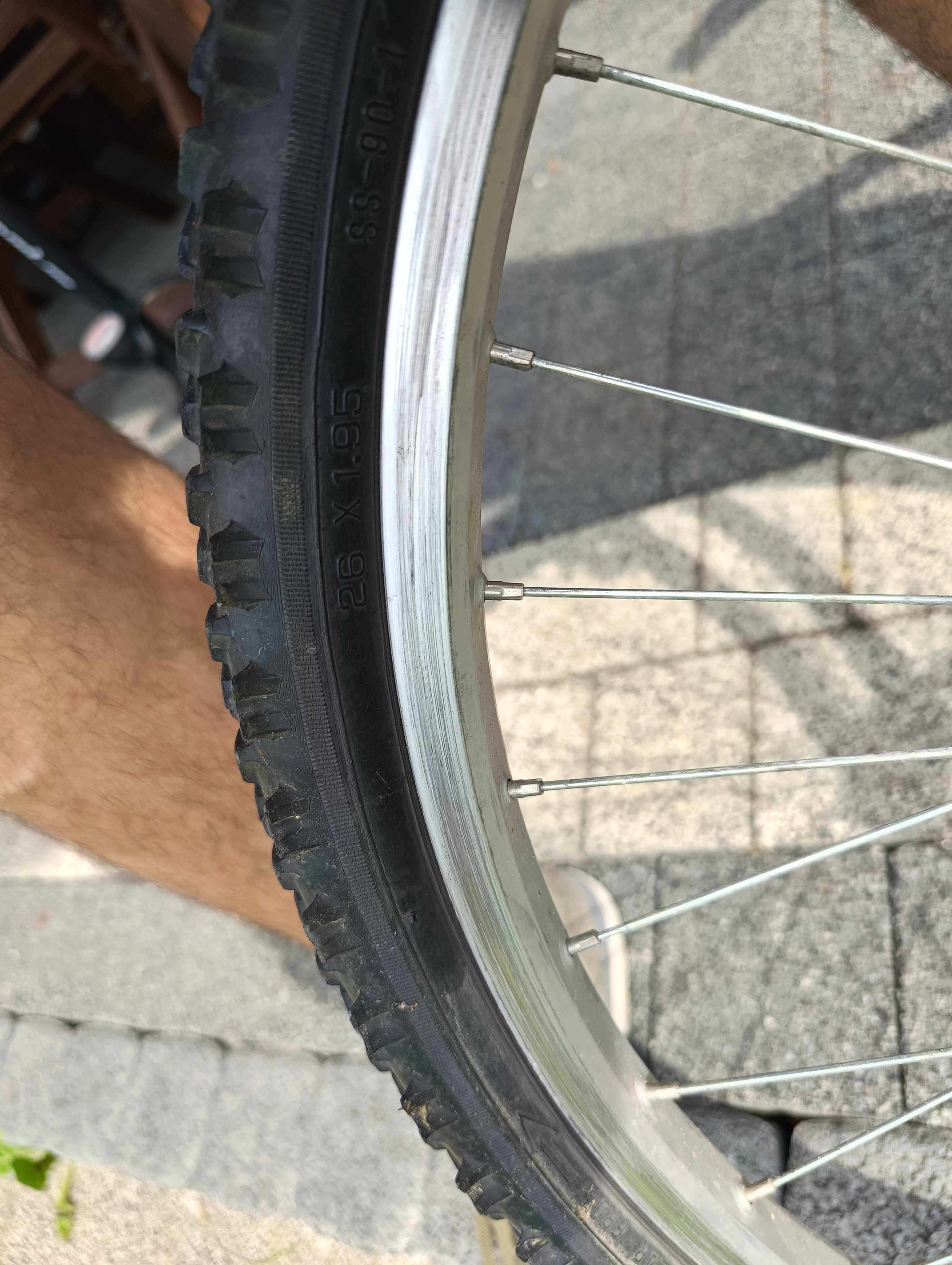 Porządny Unibike, z dynamem  Rower damski koła 26 cali