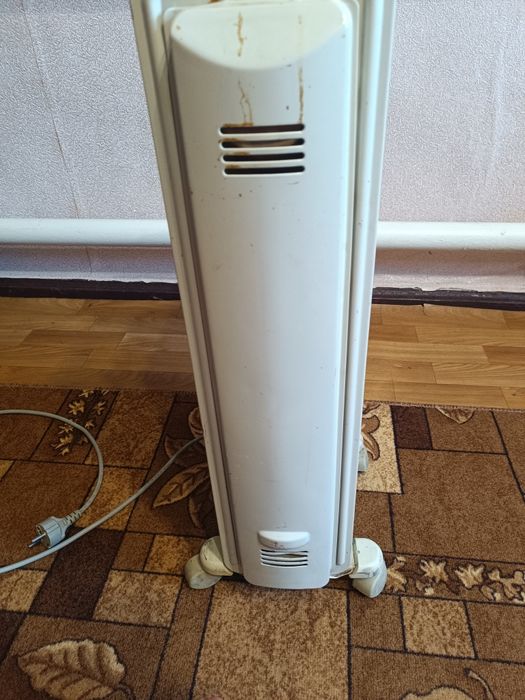 Обігрівач масляний