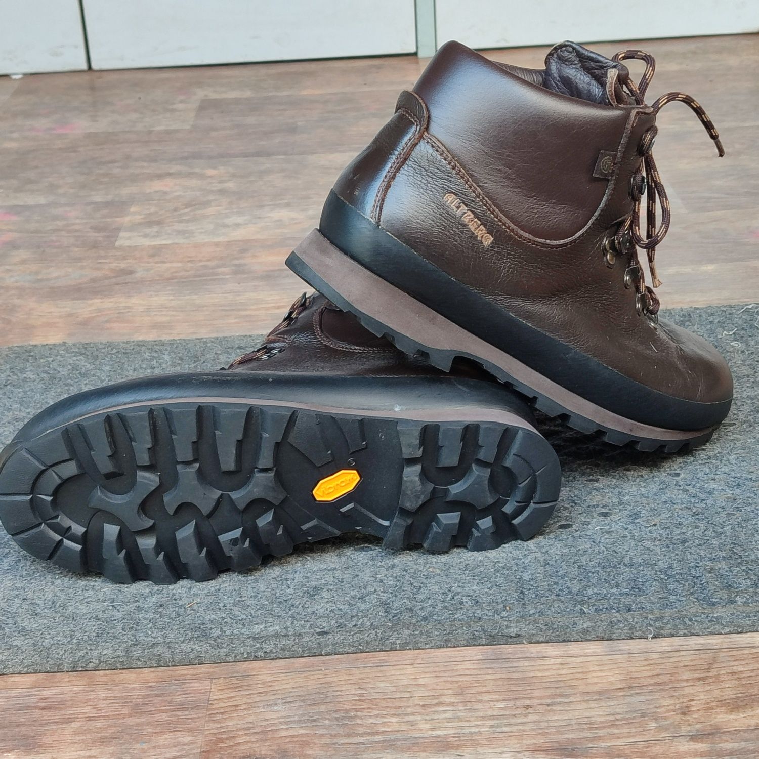 Altberg  gore-tex оригінал