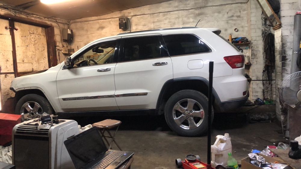 Запчасти  разборка Jeep Grand Cherokee джып град чероке WK2