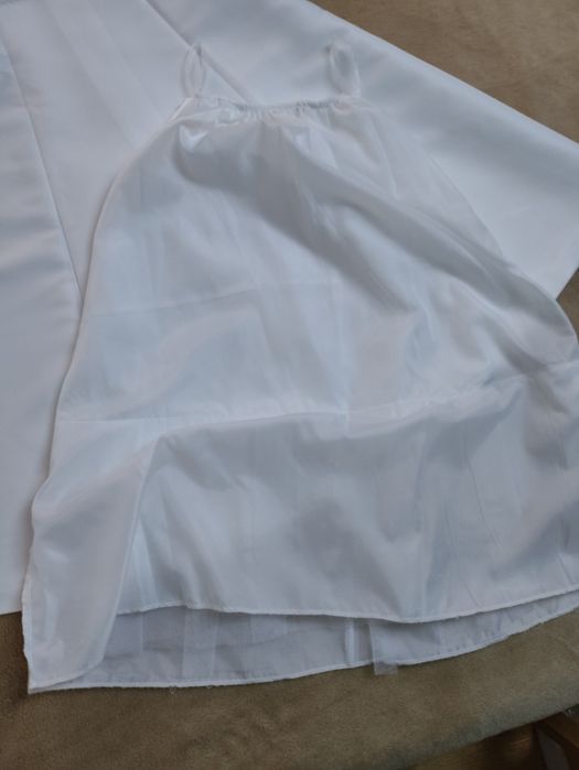 Alba komunijna dla dziewczynki, sukienka do komunii