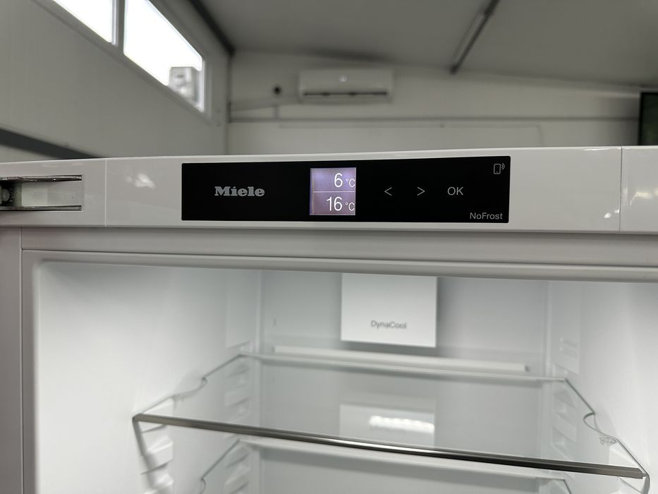 Вбудований холодильник Miele KFN 7734 WiFi | NoFrost холодильник миле