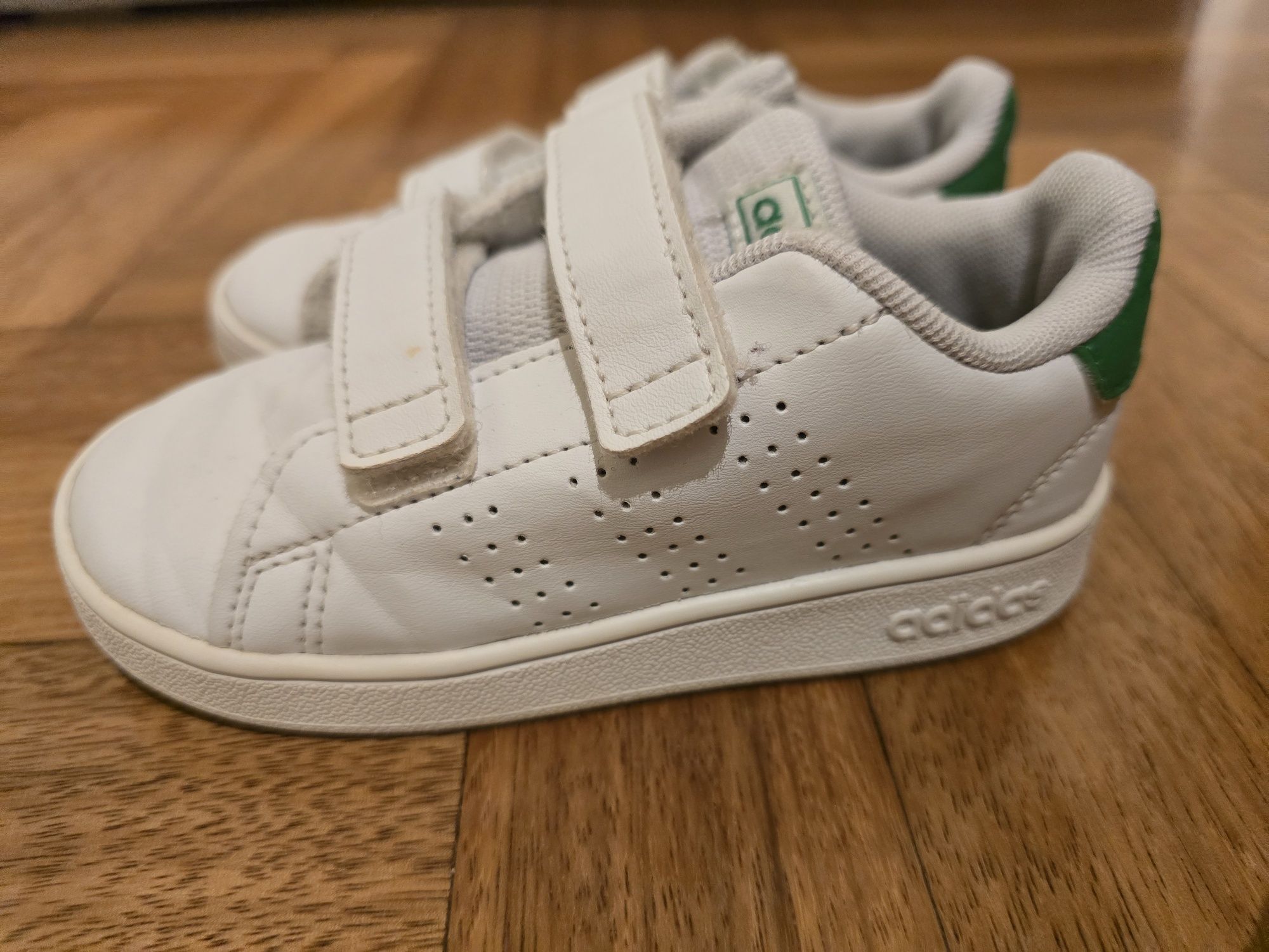 Tenis adidas tam 25