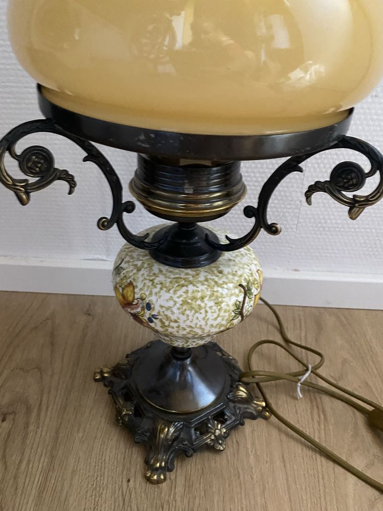 Lampka stojaca holenderska