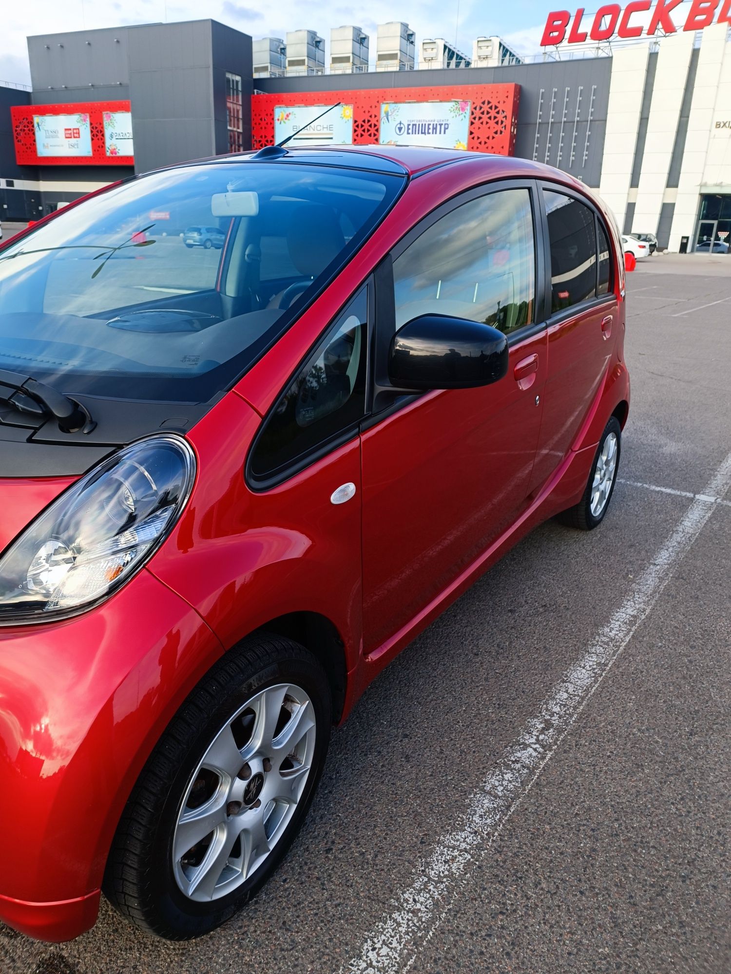 Citroen C-Zero,Peugeot ion, Mitsubishi i-miev