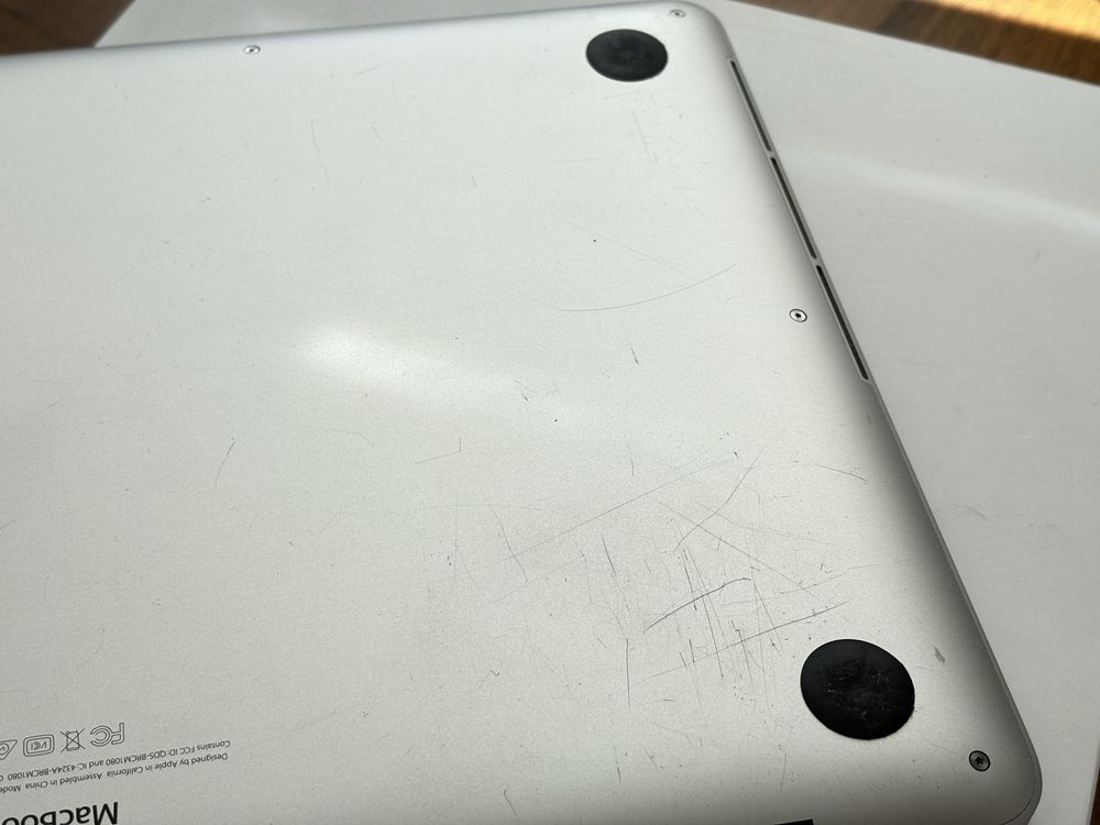 Apple Macbook Pro 13’’ 2015р. 8Gb/256Gb/1,5Gb + офіц. MS Office