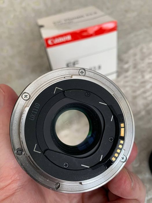 obiektyw Canon EF 24–70mm f/4L IS USM oraz Canon EF 15mm f/2.8