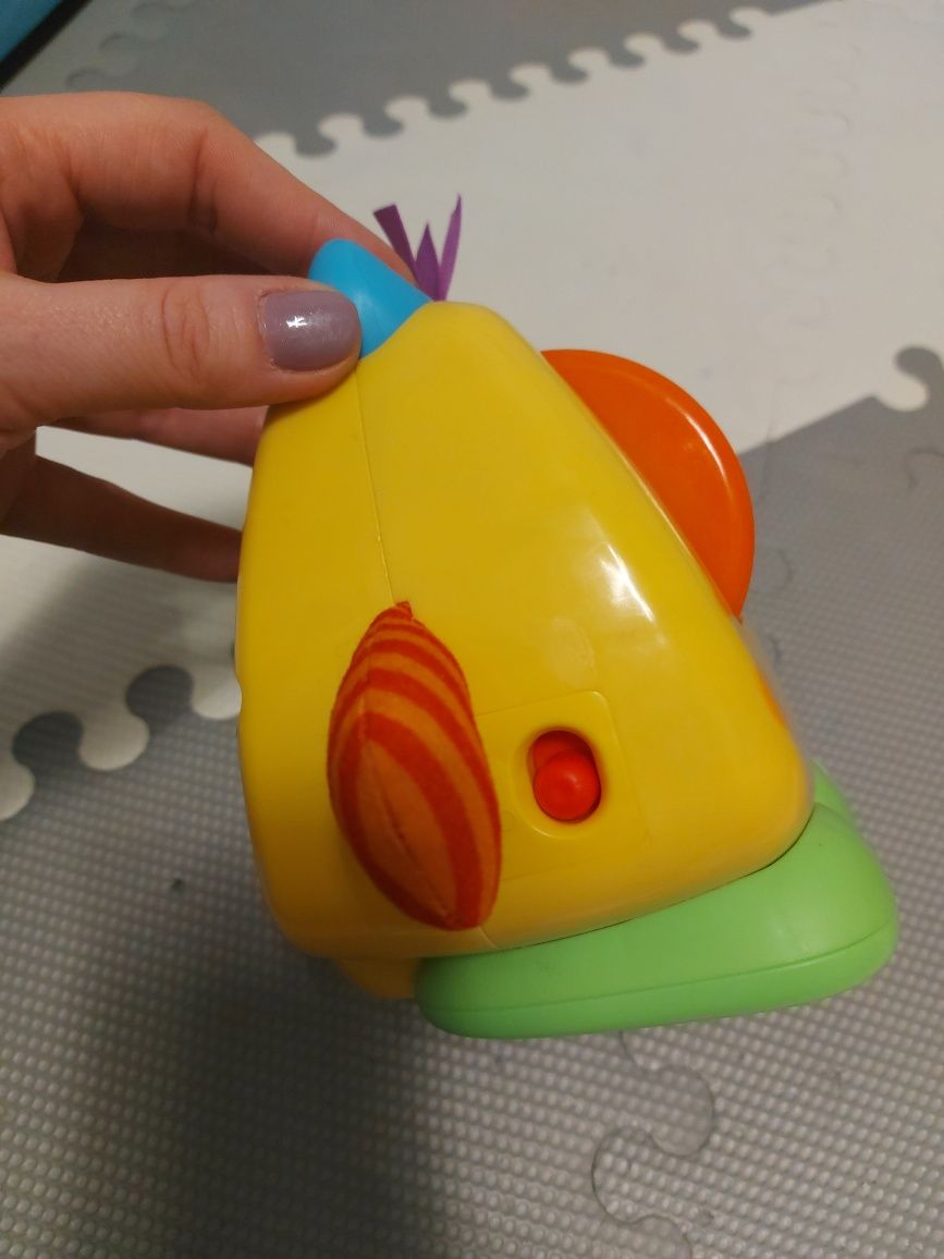 FISHER PRICE stworek humorek dzwięki zabawka interaktywna