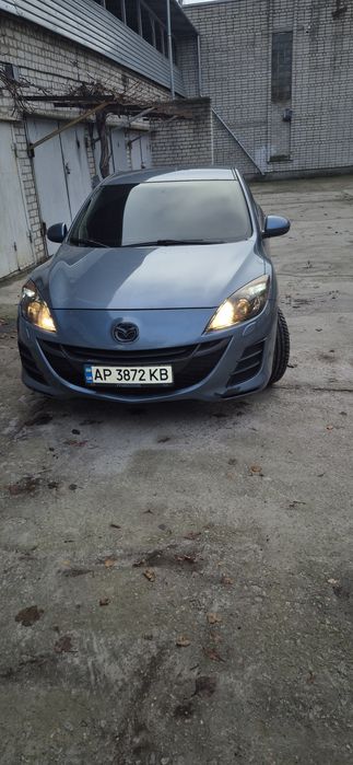Мазда 3 . 2009 .