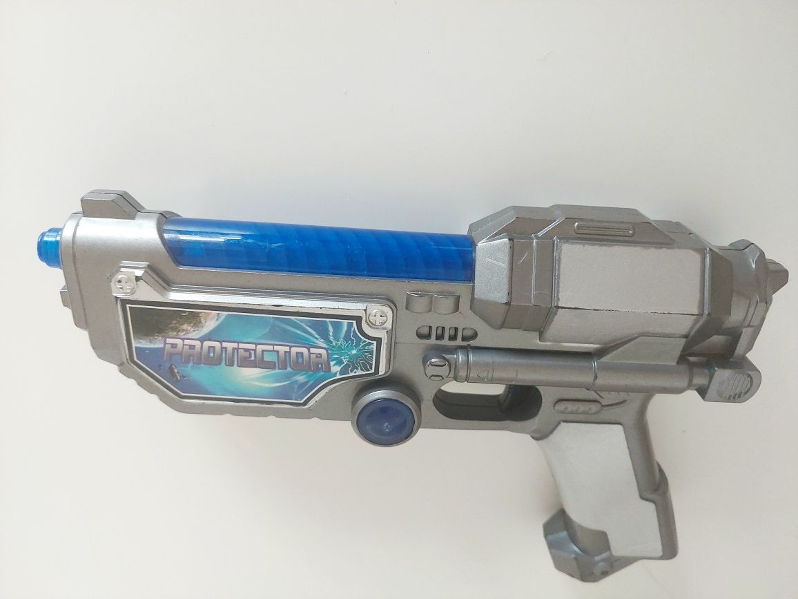 Pistolet Protector światło laser dźwięk wiek 3+ broń