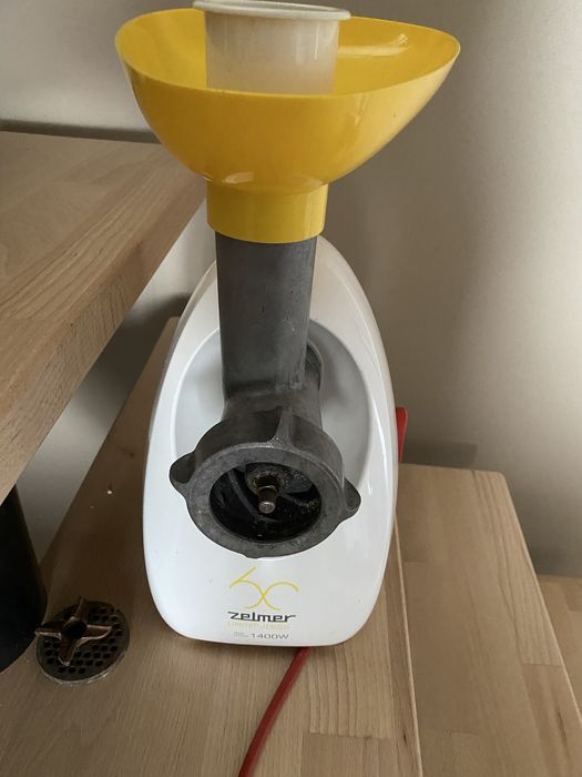 Maszynka do mięsa Zelmer.