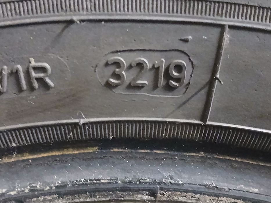 Продам резину 195 .65. R15 91t