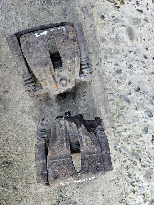 Цапфа супорт тормозний диск датчик АБС кулак Опель Меріва Корса Комбо