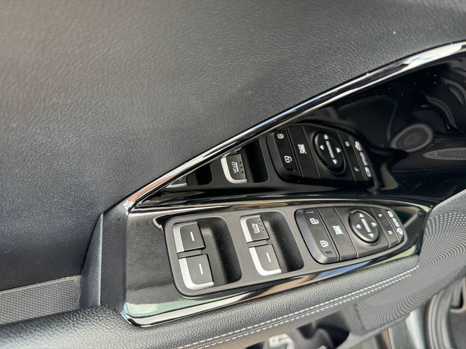 Кіа Ніро 64кВт  з гарантією