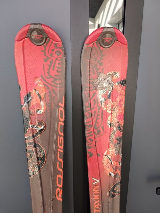 Narty zjazdowe Rossignol