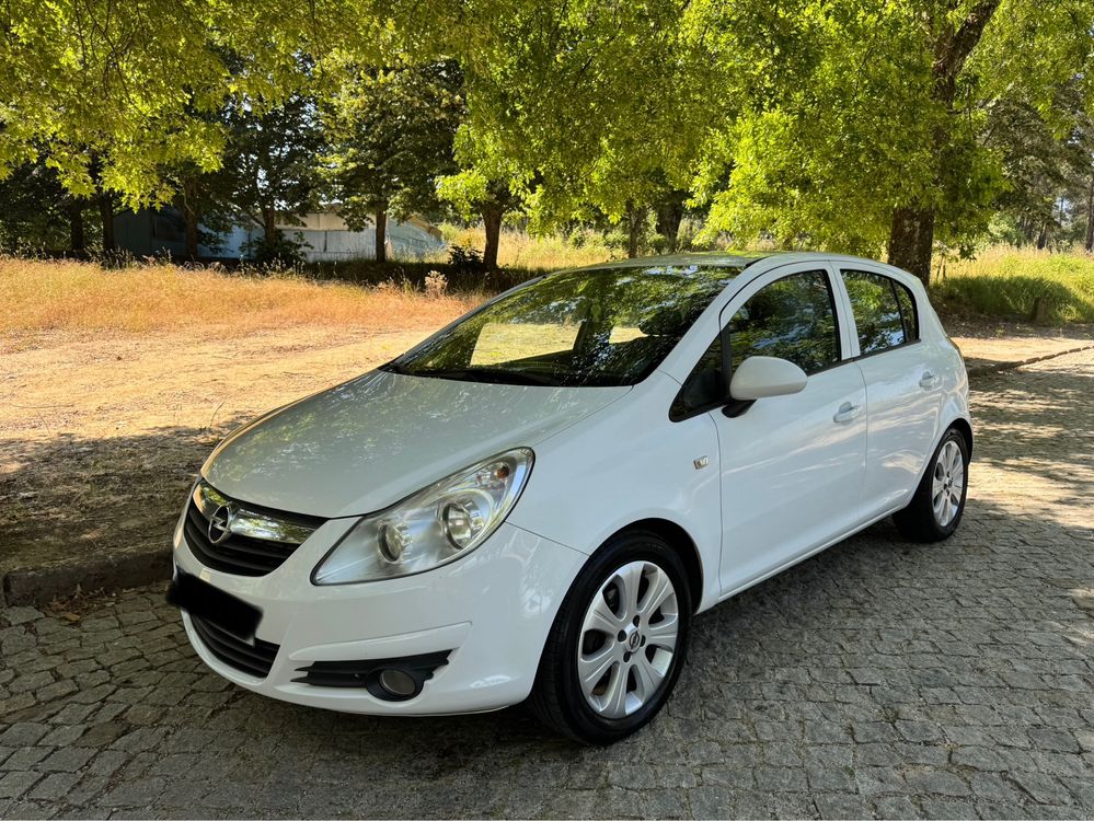 Opel corsa D 1.3CDTi 2008