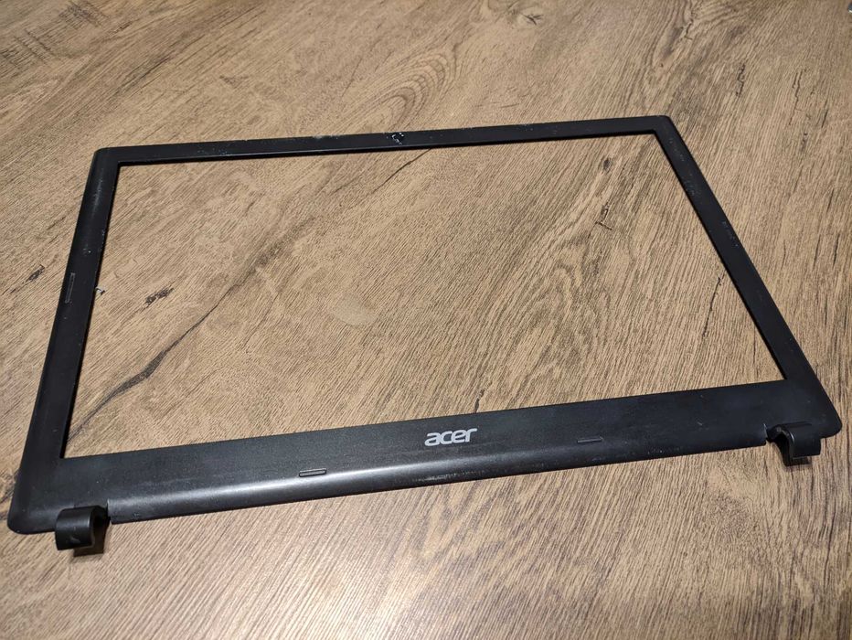 Продам ноутбук Acer Aspire V5-551G на запчасти