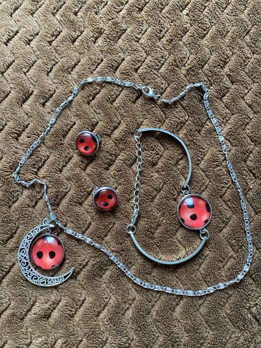 Biżuteria Ladybug kolczyki-klipsy, naszyjnik i bransoletka Biedronka
