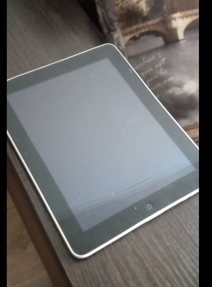 Планшет iPad стан б/у