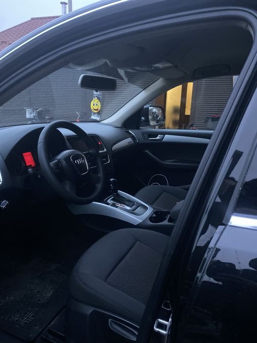 AUDI Q 5  продаю