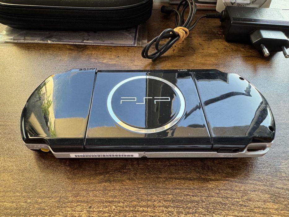 Sony PlayStation Portable PSP-3004 BOX dla kolekcjonera zestaw