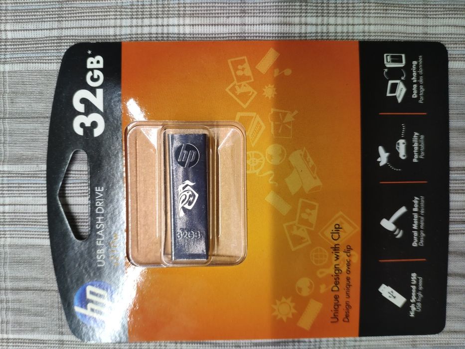 USB накопитель флешка 32  гб