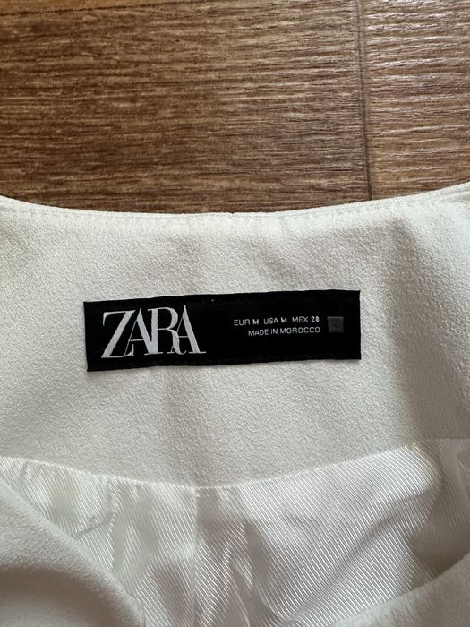 Вкорочений піджак ZARA, розмір М