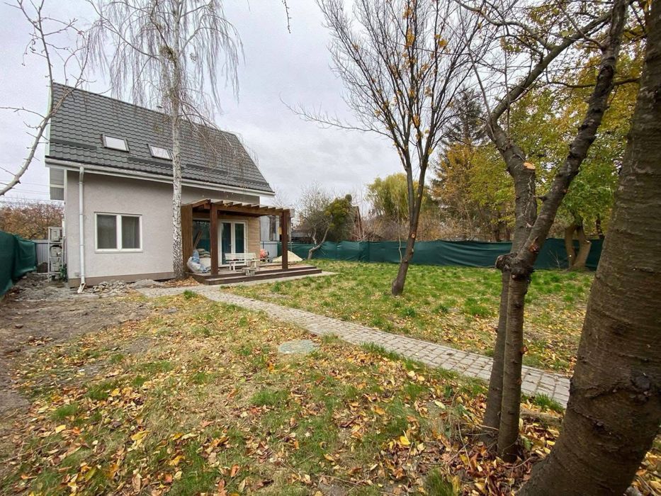 Русанівські Сади. Продаж окремого будинку в Києві