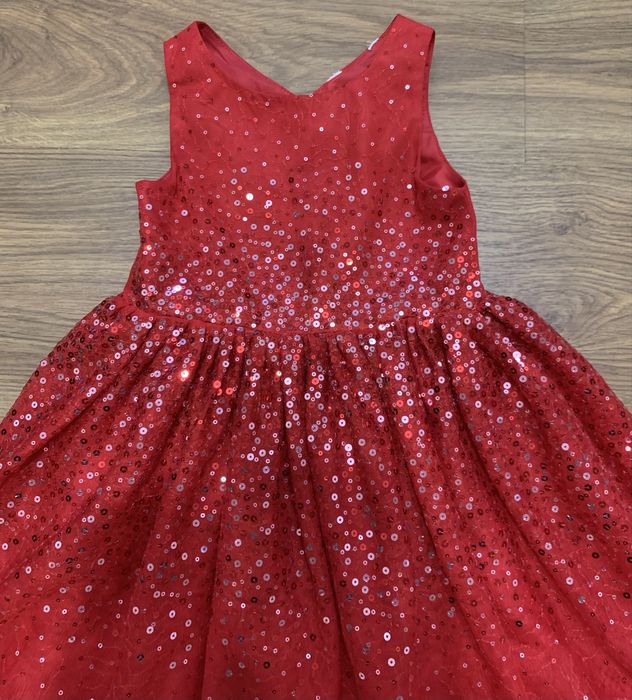 Святкова сукня для дівчинки