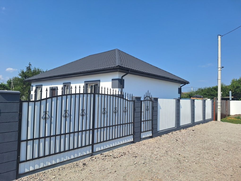 Будинок 80м + 4 сотки, РАЙОН 6 ШКОЛИ  БЕЗ КОМІСії