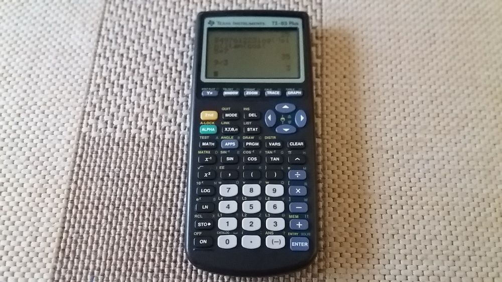 Calculadora Gráfica TI-83 PLUS