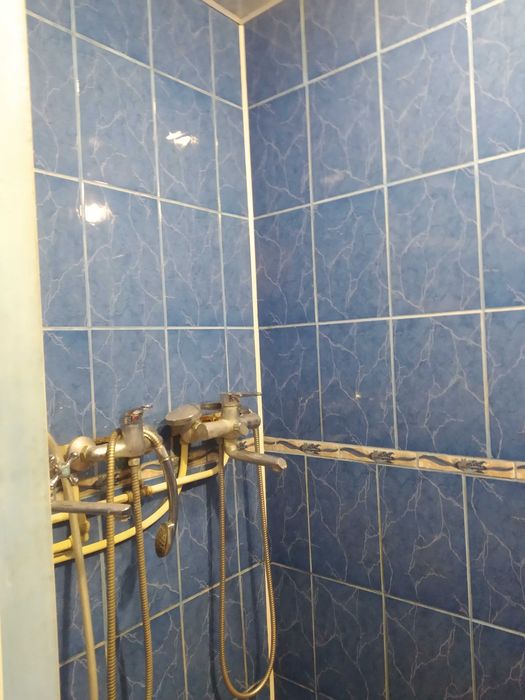 здам кімнату в гуртожитку