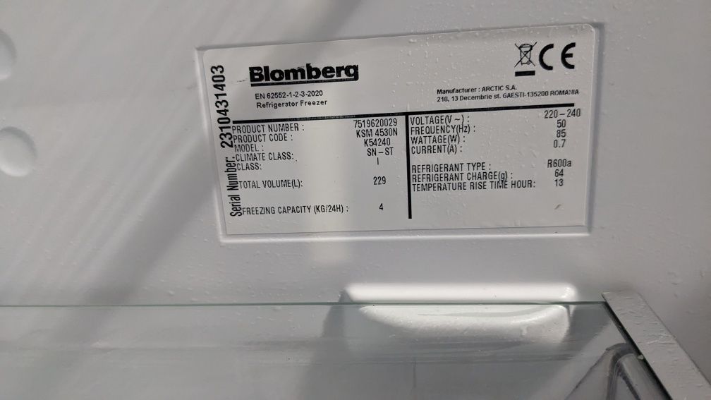 Холодильник Blomberg. K54240