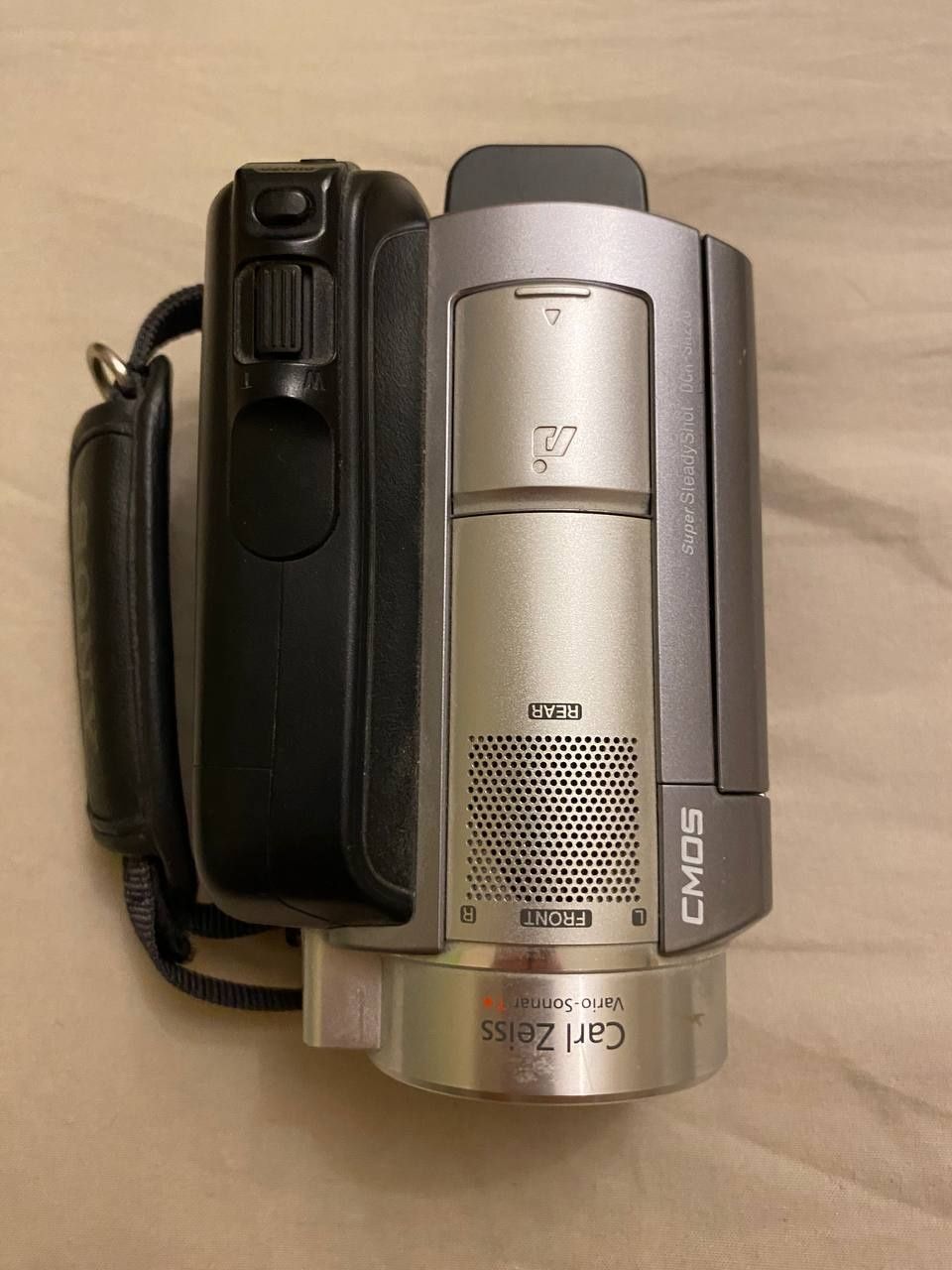 Sony super SteadyShot DCR- SR220