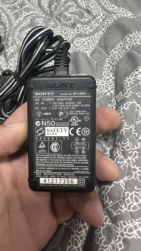 Сетевой адаптер Sony ac-lm5a