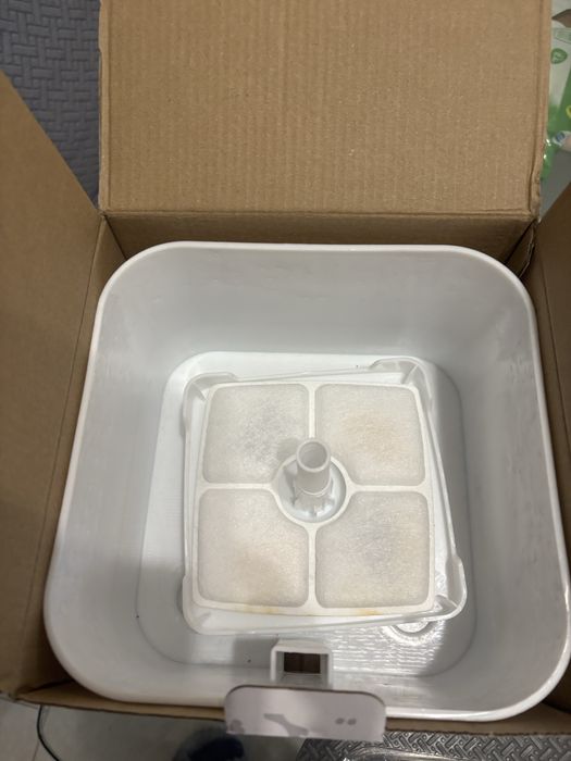 Поилка автоматическая для котов