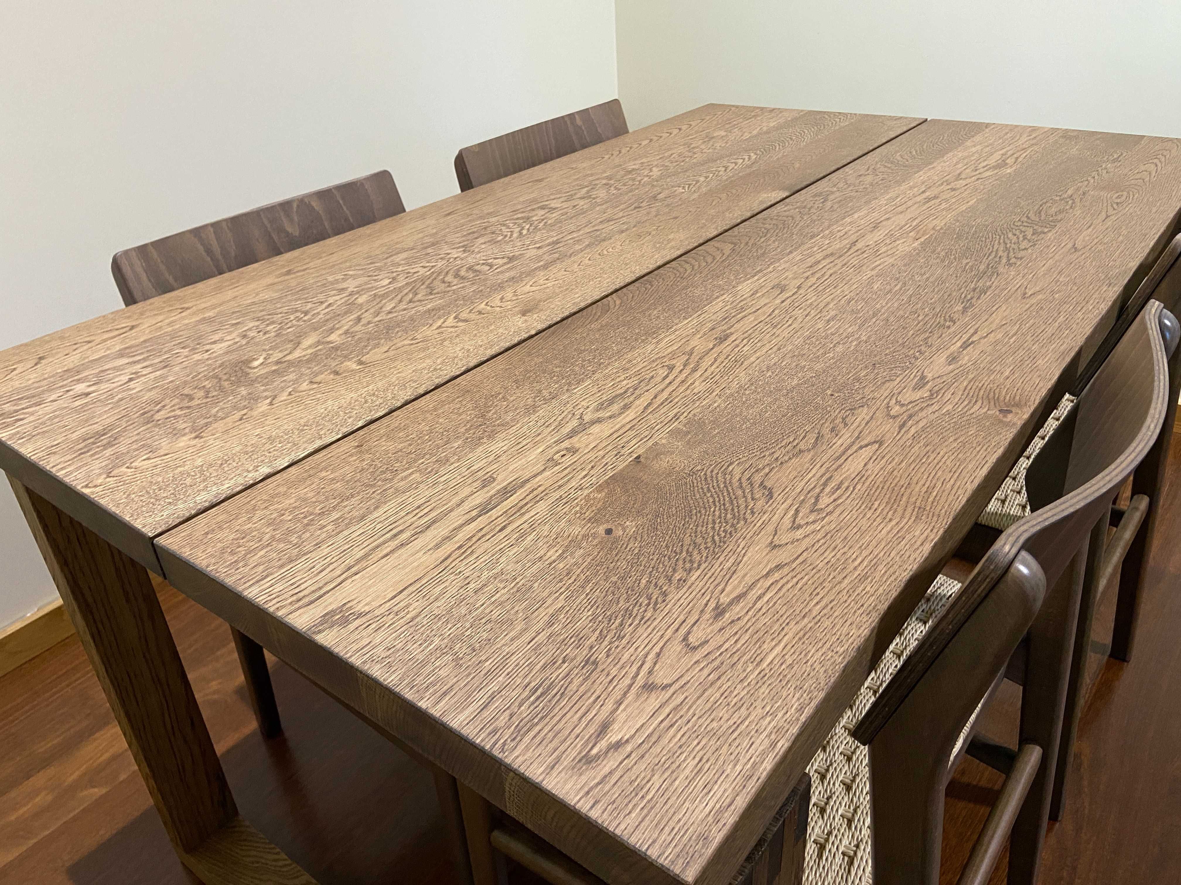 Mesa IKEA MÖRBYLÅNGA 4 lugares c/ Cadeiras IKEA SKANSNÄS