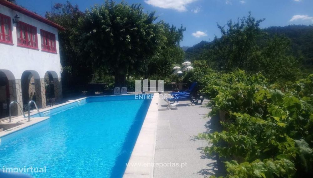 Venda Propriedade com 2 Moradias em Pedra e piscina, Ferreiros de Tend